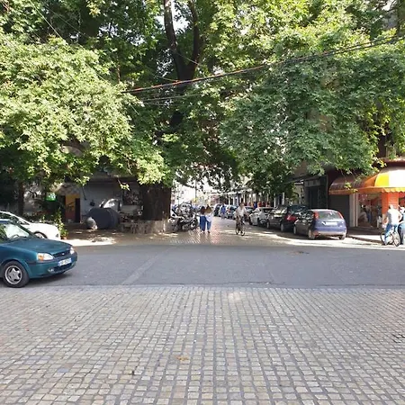 펜션 27 Center House Shkodër