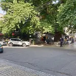 27 Center House Shkodër