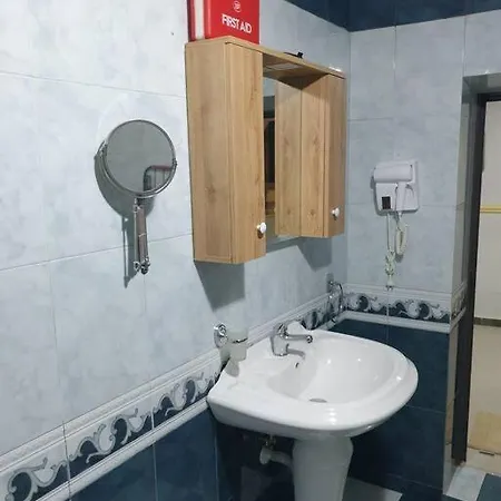 27 Center House Σκόδρα